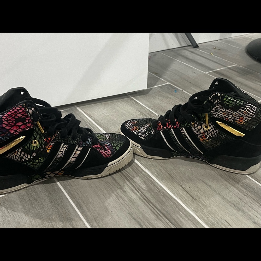 Adidas